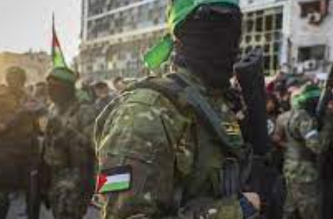 Hamas releases four Israeli soldiers in prisoner swap