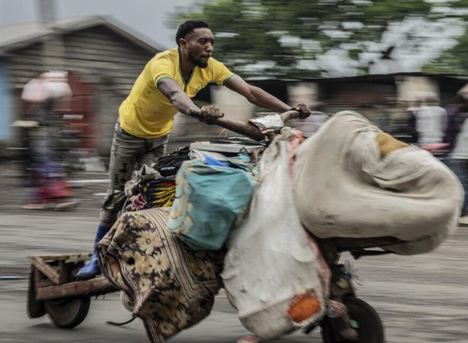Many Flee DR Congo for Rwanda as Fighting Closes in on Goma