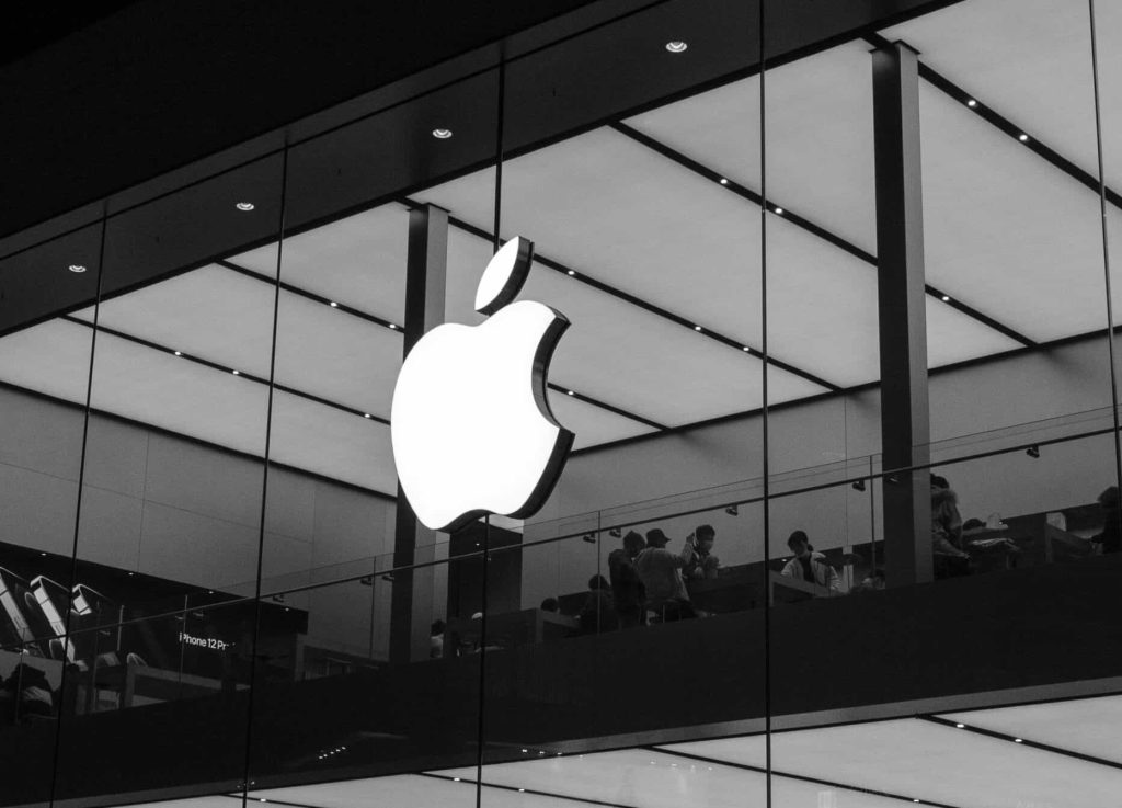 Apple hits back at US judge's 'extraordinary' contempt order