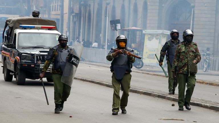 "Ruto orders: 'Shoot in the leg' to stop vandals" — Kenya’s president sparks controversy as protests turn deadly and destruction spreads in Nairobi.