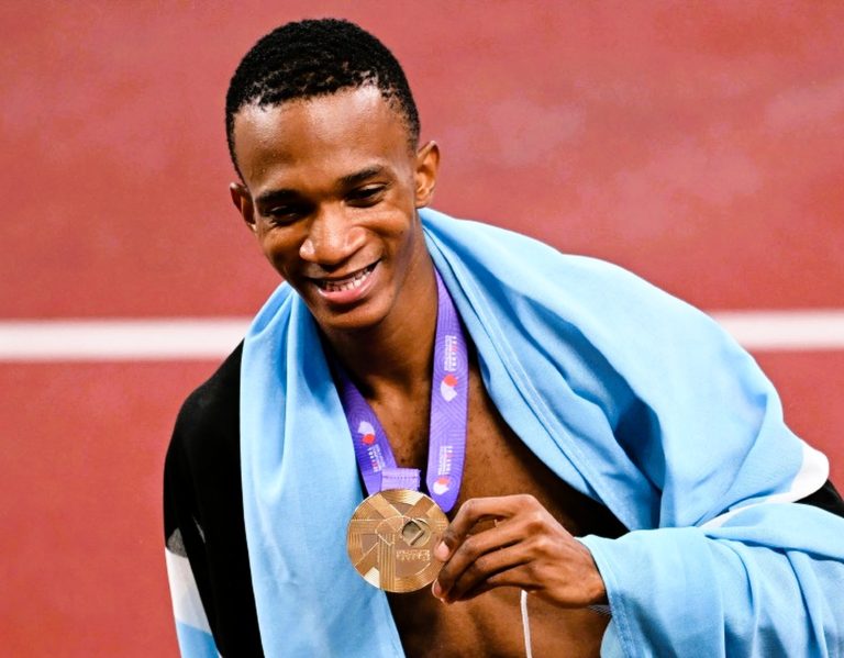 Botswana celebrates historic gold and bronze in men’s 400m final.