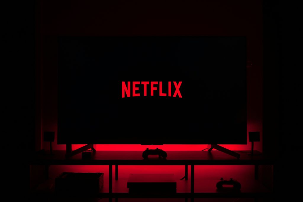 Netflix Shares Sink as Quarterly Profit Falls Short of Expectations